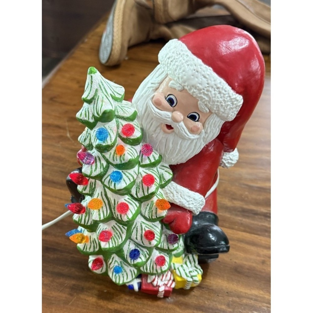 Vintage 1970s Ceramic  Atlantic Mold Lightup  Santa Claus WOW!!! - Picture 2 of 9